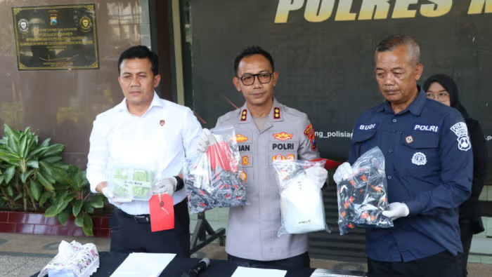 Polres Malang Gagalkan Peredaran Sabu dan Ribuan Ekstasi dari Jakarta